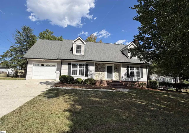 Photo 1 of Single family home for sale at 705 Strange Rd, Taylors, SC 29687 | MLS# 1603778 | Listing updated on 2026-09-16