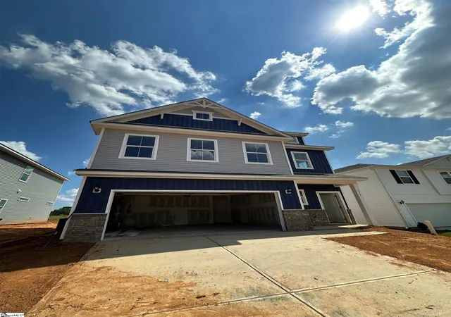 Photo 2 of Sale Pending at 175 Gumwood Cir, Gaffney, SC 29341 | MLS# 1603071 | Listing updated on 2026-09-18