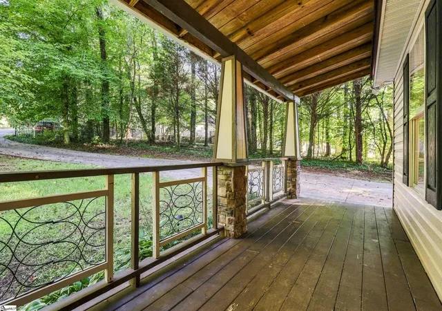 Photo 3 of Sale Pending at 307 Haywood Acres Dr, Easley, SC 29640 | MLS# 1604882 | Listing updated on 2026-09-30