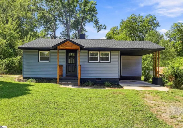 Single family home for sale at 2318 S Mcduffie St, Anderson, SC 29624 | MLS# 1603661