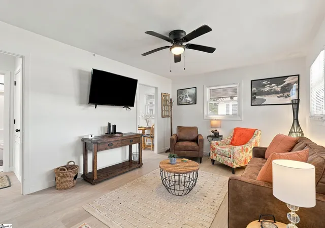 Photo 3 of Single family home for sale at 2318 S Mcduffie St, Anderson, SC 29624 | MLS# 1603661 | Listing updated on 2026-09-17