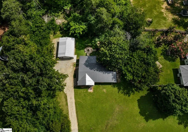 Photo 38 of Single family home for sale at 30 Dogwood Dr, Travelers Rest, SC 29690 | MLS# 1606525 | Listing updated on 2026-10-26