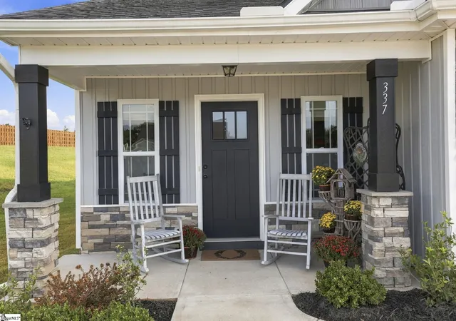 Photo 3 of Single family home for sale at 337 Dogwood Trl, Campobello, SC 29322 | MLS# 1604782 | Listing updated on 2026-10-20
