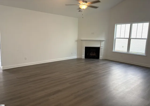 Photo 4 of Single family home for sale at 10 Deer Wy, Greenville, SC 29617 | MLS# 1585747 | Listing updated on 2026-09-01