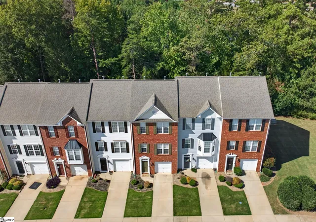 Photo 1 of Townhouse for sale at 218 Cambria Ct, Mauldin, SC 29662 | MLS# 1605658 | Listing updated on 2026-10-16