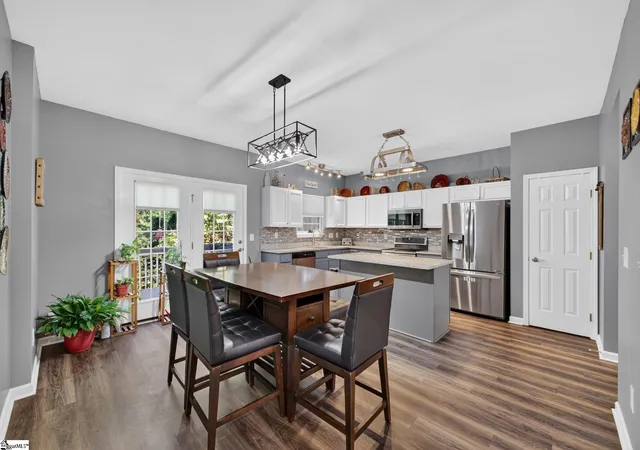 Photo 3 of Townhouse for sale at 218 Cambria Ct, Mauldin, SC 29662 | MLS# 1605658 | Listing updated on 2026-10-16