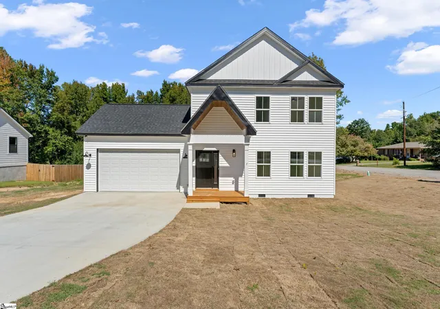 Photo 1 of Single family home for sale at 7 Bane Rd, Taylors, SC 29687 | MLS# 1606352 | Listing updated on 2026-10-11