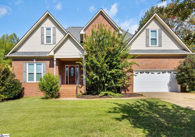 Photo 1 of Single family home for sale at 204 Brushy Meadow Dr, Greer, SC 29650 | MLS# 1605538 | Listing updated on 2026-10-08