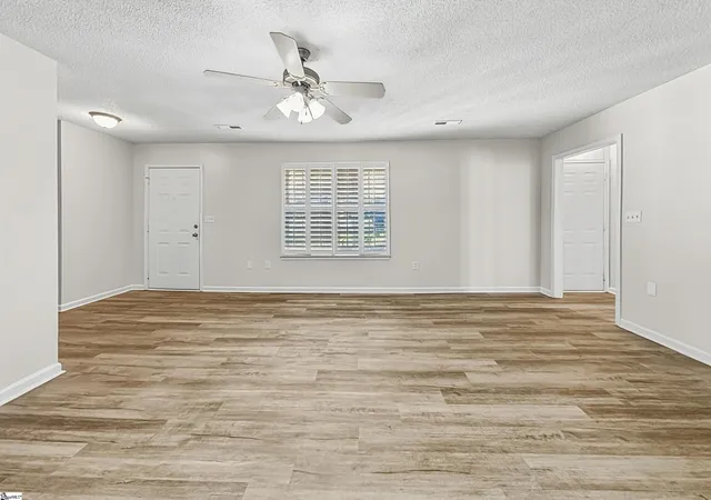 Photo 3 of Single family home for sale at 240 Sweetgrass Dr, Chesnee, SC 29323 | MLS# 1606483 | Listing updated on 2026-10-13