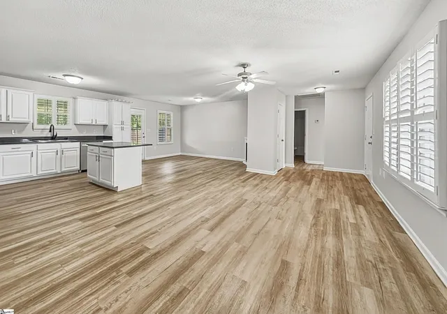Photo 3 of Single family home for sale at 240 Sweetgrass Dr, Chesnee, SC 29323 | MLS# 1606483 | Listing updated on 2026-10-13