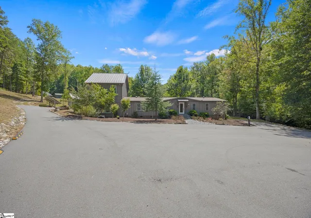 Photo 1 of Single family home for sale at 2727 Shady Grv Rd, Sunset, SC 29685 | MLS# 1606527 | Listing updated on 2026-10-13