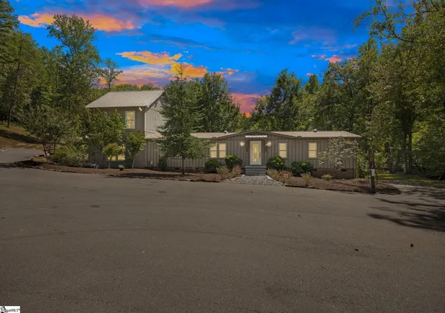 Photo 3 of Single family home for sale at 2727 Shady Grv Rd, Sunset, SC 29685 | MLS# 1606527 | Listing updated on 2026-10-13