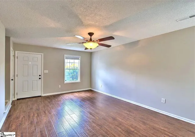 Photo 2 of Townhouse for sale at 46 Hayfield Ln, Greer, SC 29650 | MLS# 1605579 | Listing updated on 2026-10-17