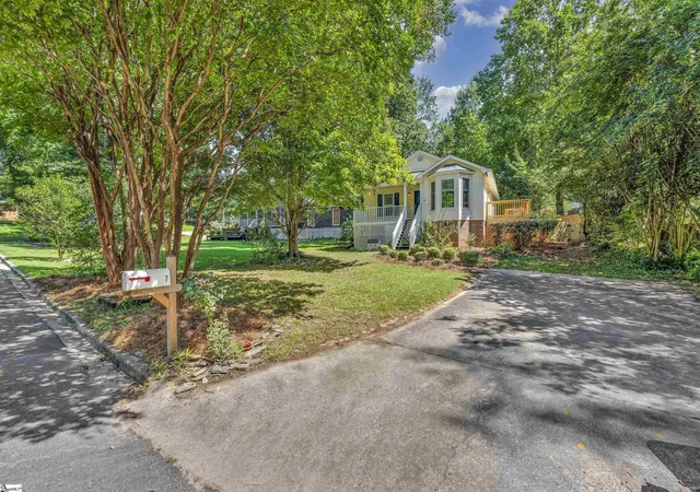 Photo 31 of Single family home for sale at 7 Venning Ct, Greenville, SC 29609 | MLS# 1602845 | Listing updated on 2026-09-11