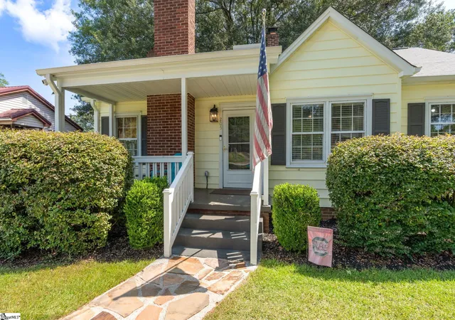 Photo 1 of Single family home for sale at 205 Carolina Ave, Greenville, SC 29607 | MLS# 1603415 | Listing updated on 2026-09-10