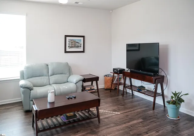 Photo 4 of Single family home for sale at 310 Wildbay Ct, Greenville, SC 29607 | MLS# 1601735 | Listing updated on 2026-09-06