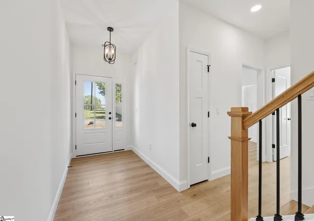 Photo 4 of Single family home for sale at 1434 Scuffletown Rd, Simpsonville, SC 29681 | MLS# 1603610 | Listing updated on 2026-09-11
