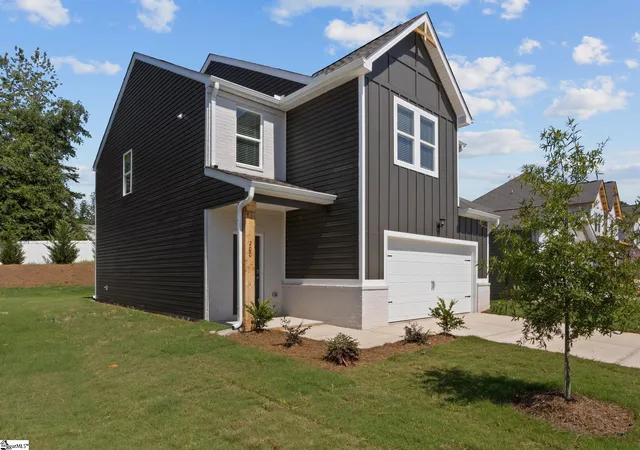 Photo 2 of Single family home for sale at 200 Juniper Valley Cir, Piedmont, SC 29673 | MLS# 1594722 | Listing updated on 2026-10-02