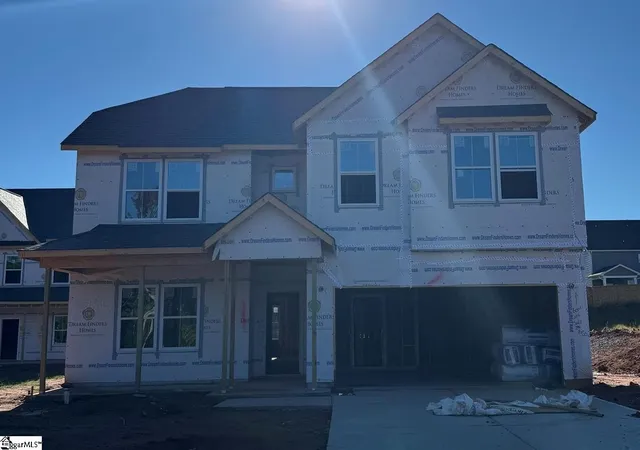 Photo 1 of Single family home for sale at 201 Golden Oaks Ln #61, Easley, SC 29642 | MLS# 1606373 | Listing updated on 2026-10-12