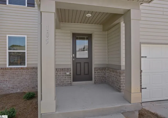 Photo 3 of Single family home for sale at 105 Spring Knoll Wy, Fountain Inn, SC 29644 | MLS# 1596101 | Listing updated on 2026-09-29
