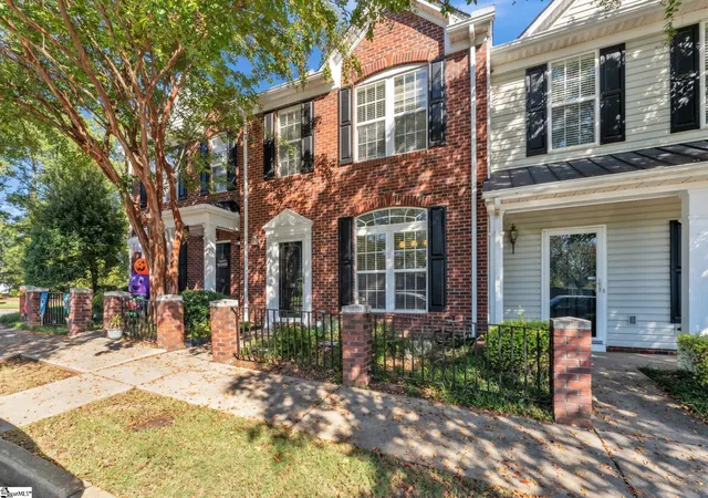 Photo 1 of Townhouse for sale at 114 Auburn Top Ln, Mauldin, SC 29662 | MLS# 1606173 | Listing updated on 2026-10-09