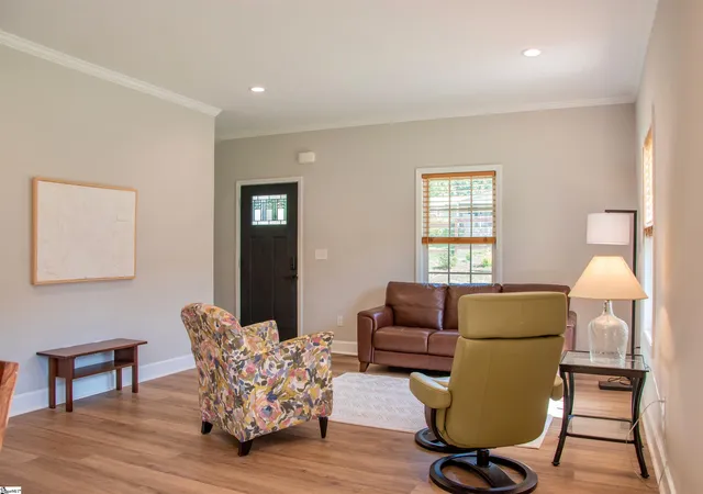 Photo 4 of Single family home for sale at 1109 Gordon Ext, Greenville, SC 29611 | MLS# 1603468 | Listing updated on 2026-09-15