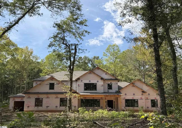 Photo 2 of Single family home for sale at 195 Tate Chapman Rd, Simpsonville, SC 29681 | MLS# 1600028 | Listing updated on 2026-09-14