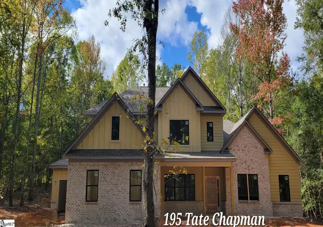Photo 3 of Sale Pending at 195 Tate Chapman Rd, Simpsonville, SC 29681 | MLS# 1600028 | Listing updated on 2026-10-20