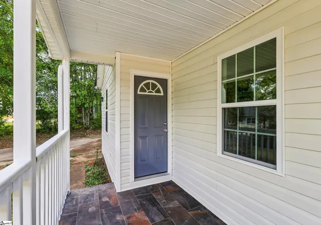 Photo 2 of Single family home for sale at 140 Simpson Ave, Woodruff, SC 29388 | MLS# 1605681 | Listing updated on 2026-10-04