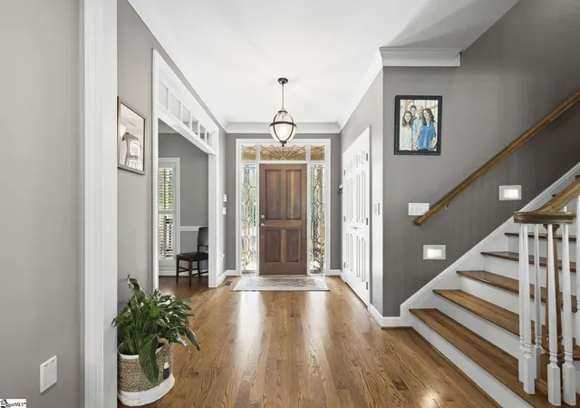 Photo 3 of Single family home for sale at 200 Pebble Creek Dr, Taylors, SC 29687 | MLS# 1594770 | Listing updated on 2026-09-03