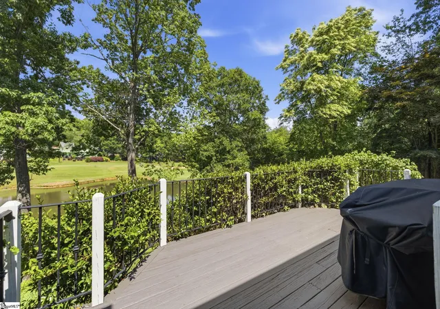 Photo 4 of Single family home for sale at 200 Pebble Creek Dr, Taylors, SC 29687 | MLS# 1594770 | Listing updated on 2026-09-03