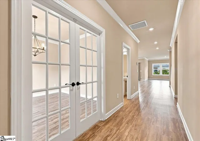 Photo 4 of Single family home for sale at 906 Whitemarsh Ave, Simpsonville, SC 29680 | MLS# 1603042 | Listing updated on 2026-09-05