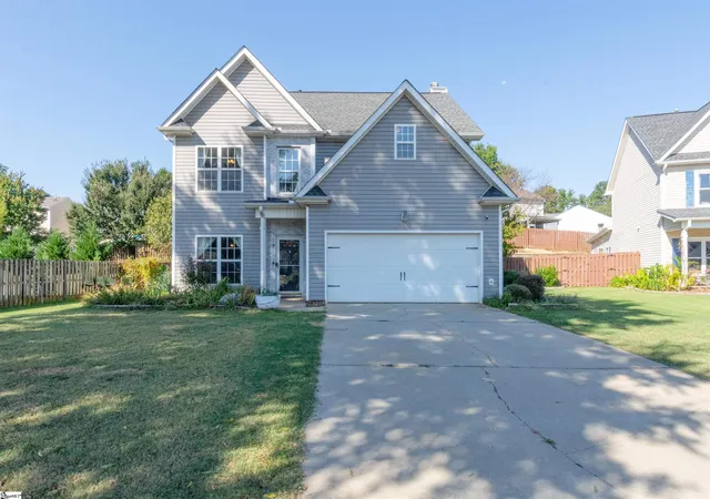 Photo 1 of Single family home for sale at 11 Rosemoss Ct, Simpsonville, SC 29680 | MLS# 1605674 | Listing updated on 2026-10-19