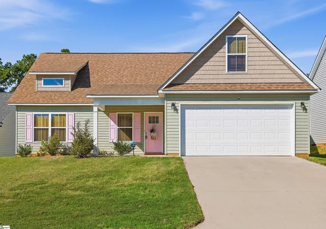Photo 1 of Single family home for sale at 132 Megan Ct, Piedmont, SC 29673 | MLS# 1604103 | Listing updated on 2026-09-28