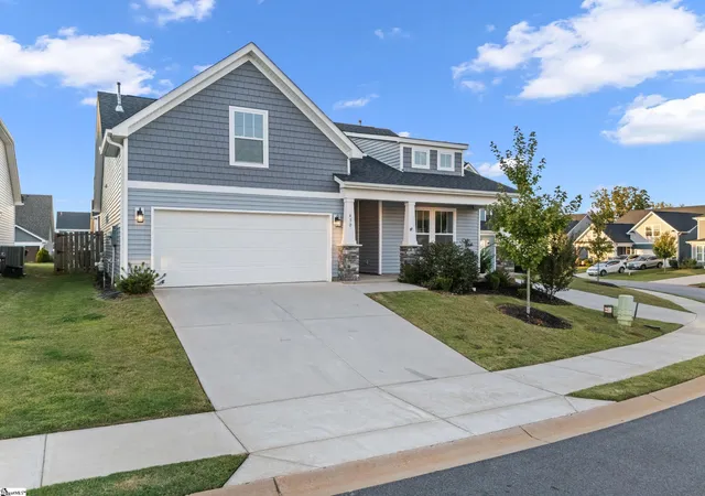 Photo 2 of Single family home for sale at 430 Patterdale Trl, Greenville, SC 29611 | MLS# 1605503 | Listing updated on 2026-10-03