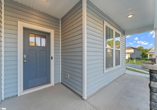 Photo 3 of Single family home for sale at 430 Patterdale Trl, Greenville, SC 29611 | MLS# 1605503 | Listing updated on 2026-10-03