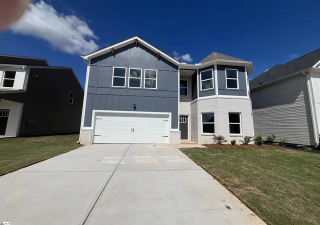 Photo 1 of Single family home for sale at 100 Juniper Valley Cir, Piedmont, SC 29673 | MLS# 1596159 | Listing updated on 2026-09-23
