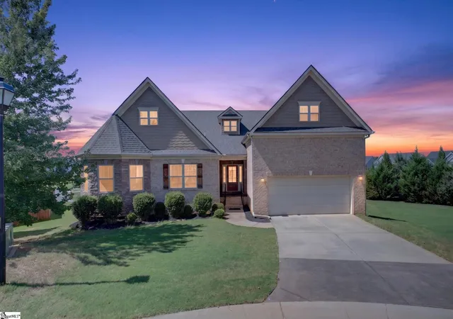 Photo 2 of Single family home for sale at 710 Winston Oaks Ct, Simpsonville, SC 29680 | MLS# 1603865 | Listing updated on 2026-09-17