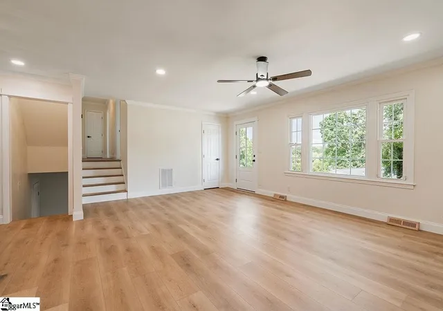 Photo 4 of Single family home for sale at 102 Kathryan Ct, Greenville, SC 29605 | MLS# 1602593 | Listing updated on 2026-09-04
