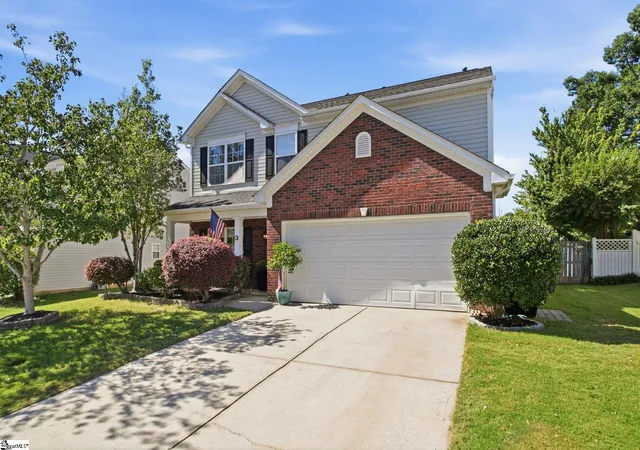 Photo 2 of Single family home for sale at 105 Farm Brk Way, Simpsonville, SC 29681 | MLS# 1605284 | Listing updated on 2026-10-20