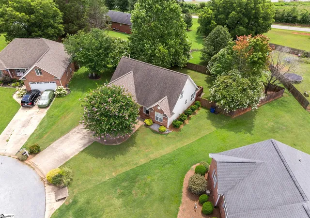 Photo 2 of Single family home for sale at 438 Chamber Ln, Moore, SC 29369 | MLS# 1603647 | Listing updated on 2026-09-19
