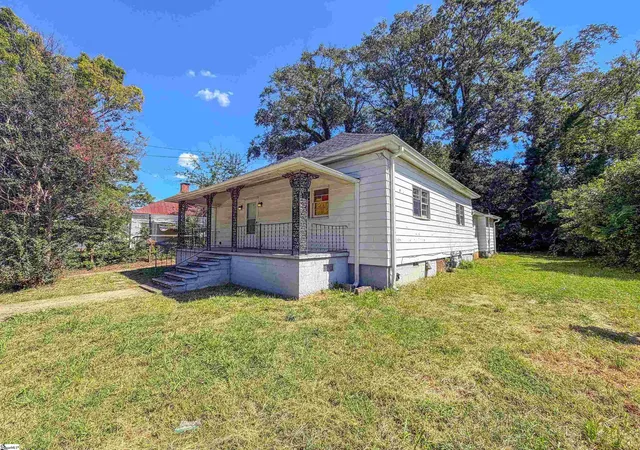 Photo 1 of Single family home for sale at 355 Farley St, Spartanburg, SC 29303 | MLS# 1605442 | Listing updated on 2026-10-16