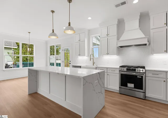 Photo 2 of Single family home for sale at 101 A St, Greenville, SC 29611 | MLS# 1606377 | Listing updated on 2026-10-27