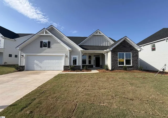 Photo 1 of Single family home for sale at 406 Ladybug Ln, Anderson, SC 29621 | MLS# 1598053 | Listing updated on 2026-09-30