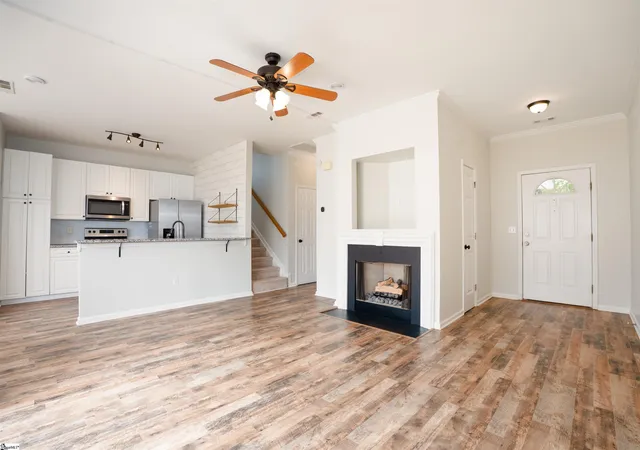 Photo 2 of Townhouse for sale at 608 Glassyrock Ct, Greer, SC 29650 | MLS# 1599878 | Listing updated on 2026-09-01