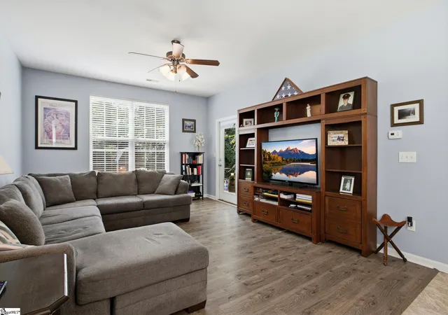 Photo 3 of Single family home for sale at 216 Alco St, Greenville, SC 29609 | MLS# 1601155 | Listing updated on 2026-10-25