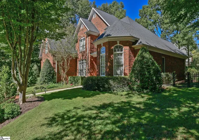 Photo 2 of Single family home for sale at 118 Beckworth Dr, Taylors, SC 29687 | MLS# 1605462 | Listing updated on 2026-10-03