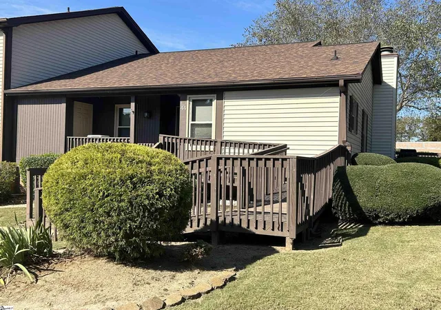Photo 2 of Condo for sale at 3210 Bethel Rd #44, Simpsonville, SC 29681 | MLS# 1602849 | Listing updated on 2026-09-03