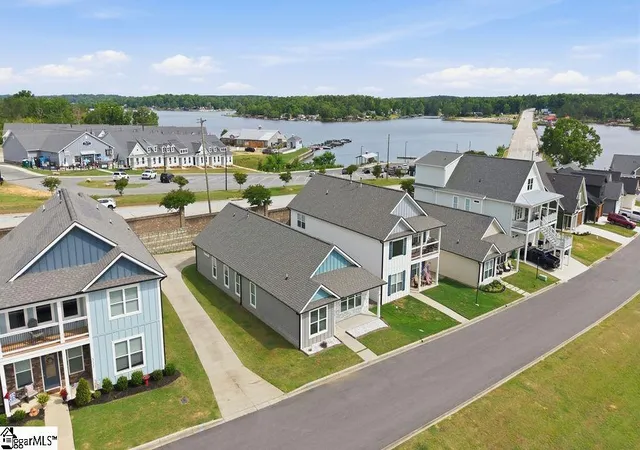 Photo 3 of Single family home for sale at 315 Indigo Way, Greenwood, SC 29649 | MLS# 1603821 | Listing updated on 2026-09-15