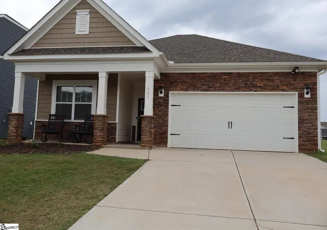 Photo 1 of Single family home for sale at 331 Glass Rd, Piedmont, SC 29673 | MLS# 1604875 | Listing updated on 2026-09-28